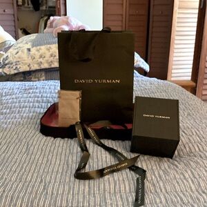 DAVID YURMAN GIFT SET FOR NECKLACE OR BRACELET
